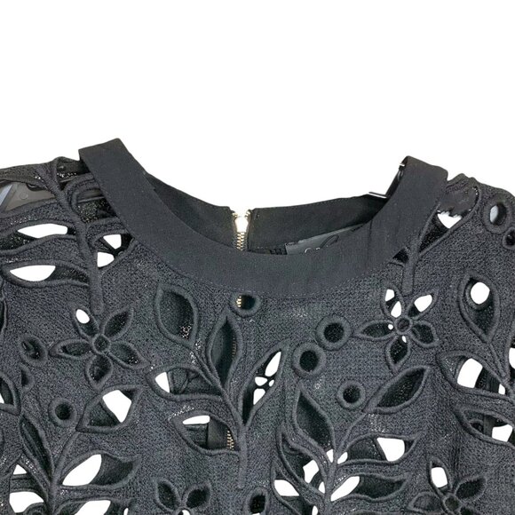 Gracia Black Lace Floral Cutout 3/4 Sleeve‎ Zip Crop Top - Picture 7 of 9